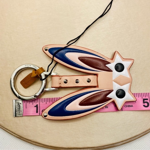 Authentic MCM soft leather star - Picture 8 of 10